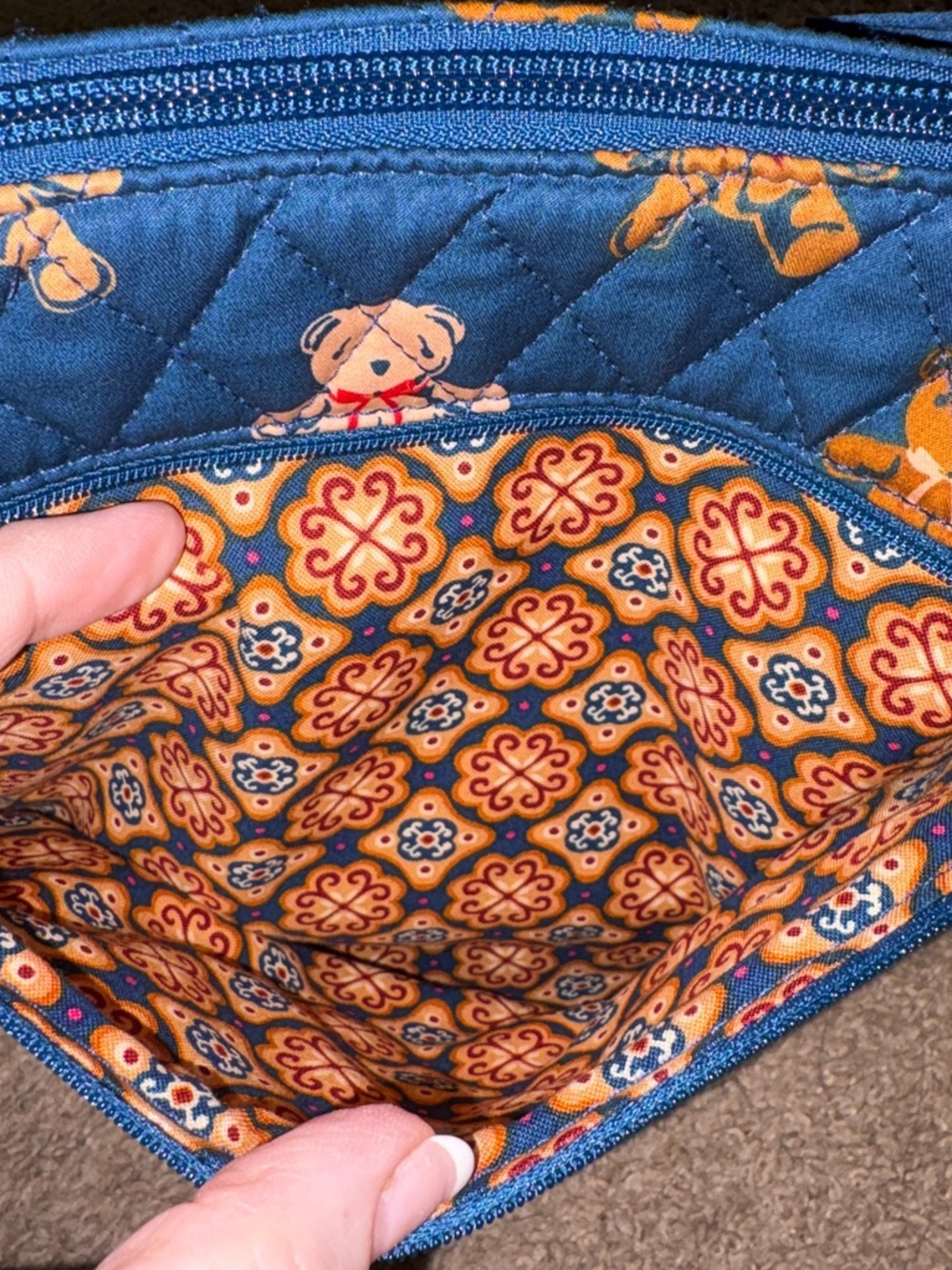 NWT-Vera Bradley-Bunch of 🐻 Bears 🧸Original Zip Hipster Crossbody Bag-$80 - Picture 9 of 16